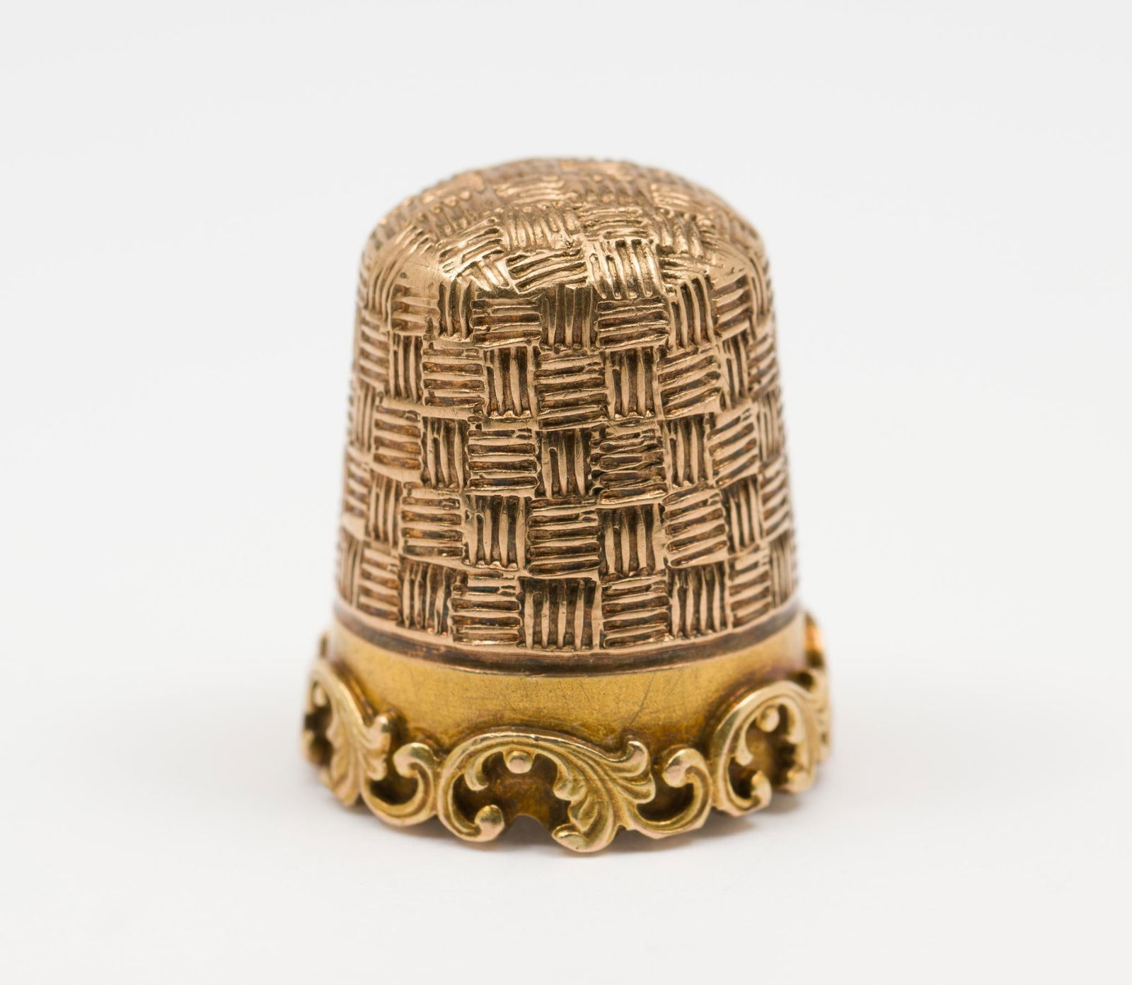14k Gold Thimble (1 of 3)