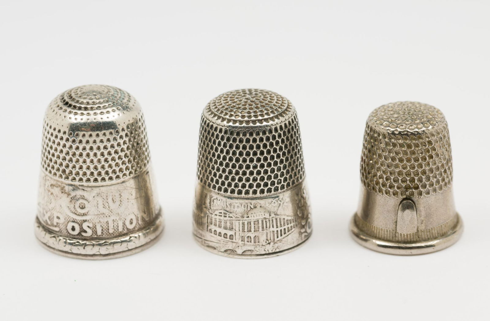 3 Antique Sterling Thimbles Incl. Columbian Exposition (1 of 4)