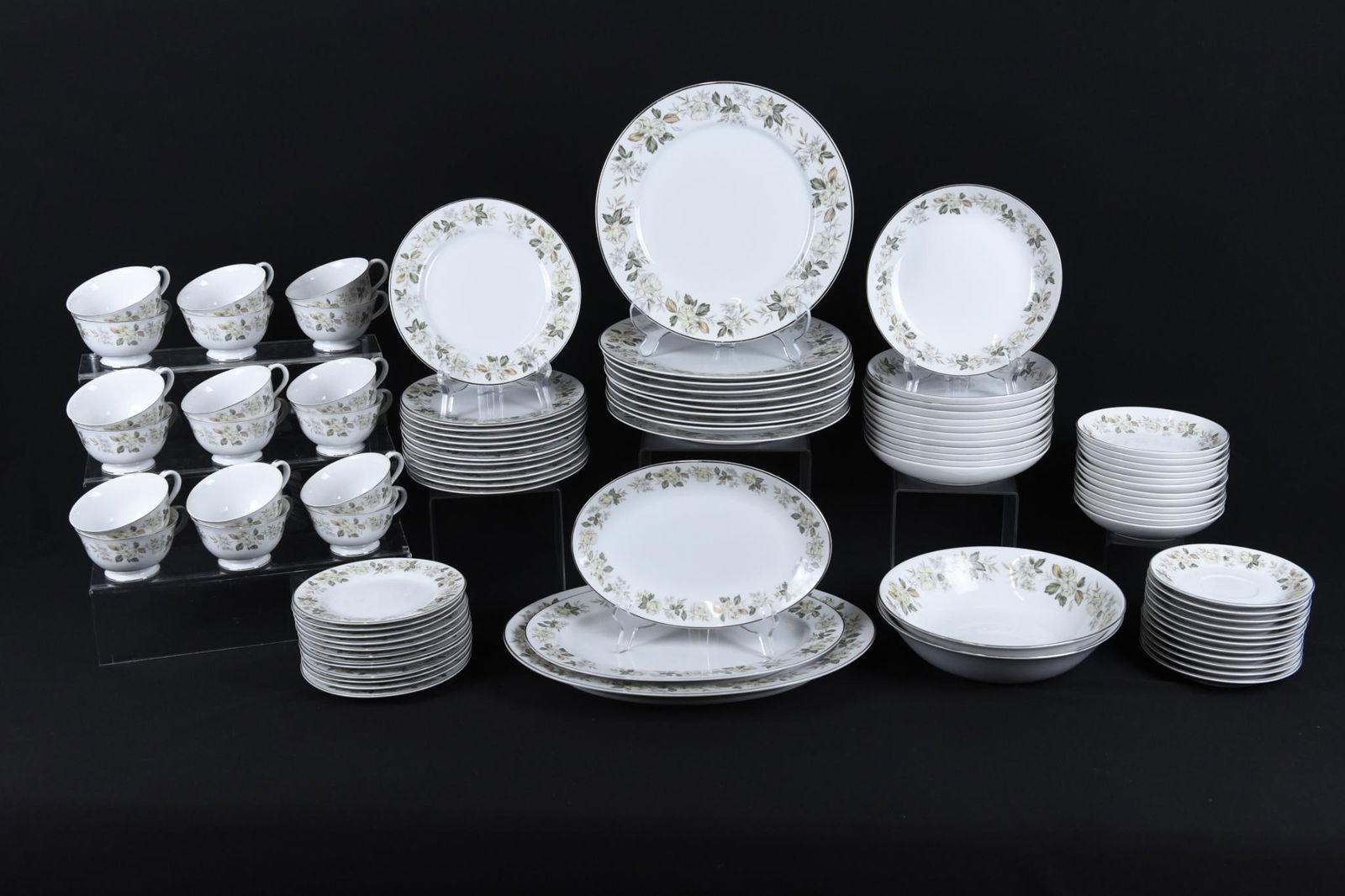 92 Pcs "Brook Mere" Dinnerware (1 of 3)