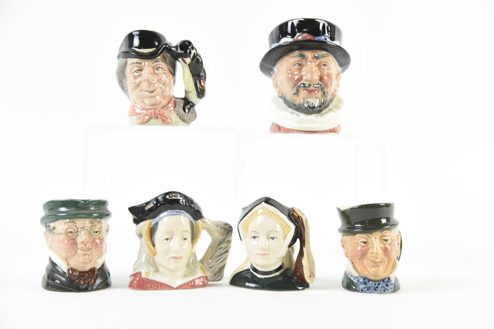 6 Royal Dolton Miniature Toby Mugs (1 of 13)