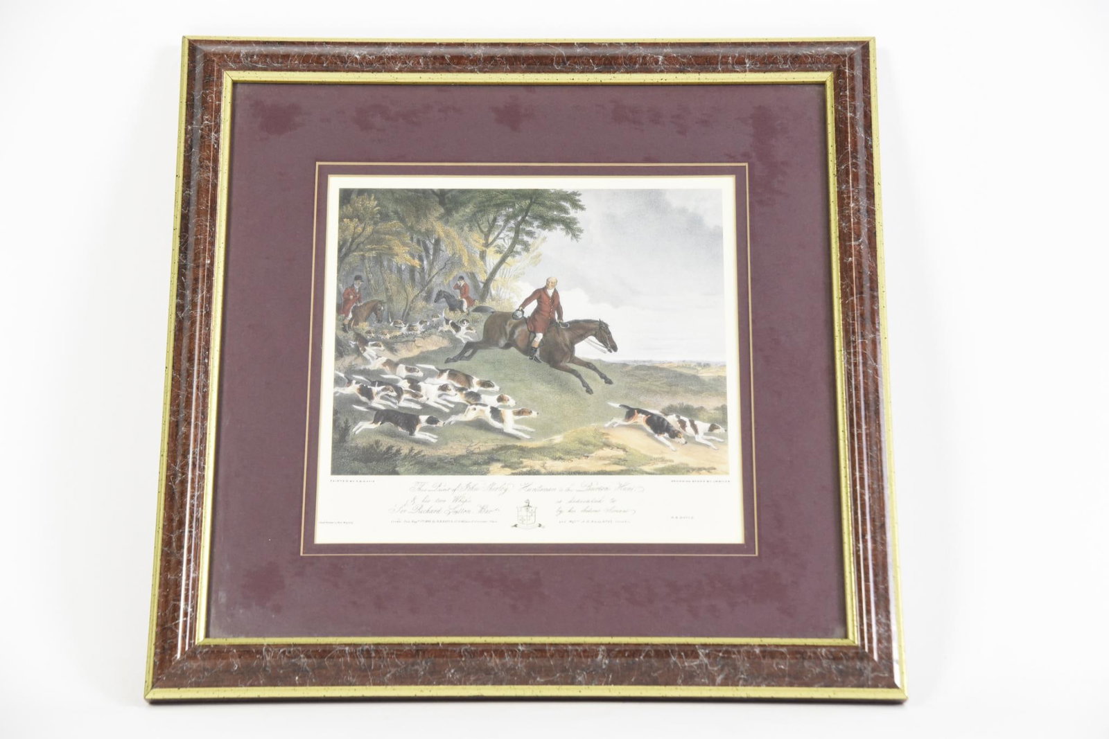 Vintage Hunt Print: Sight: 5-3/4" high x 7-1/4" wide. Overall with frame 13-1/4" high x 13-3/4" wide. LR