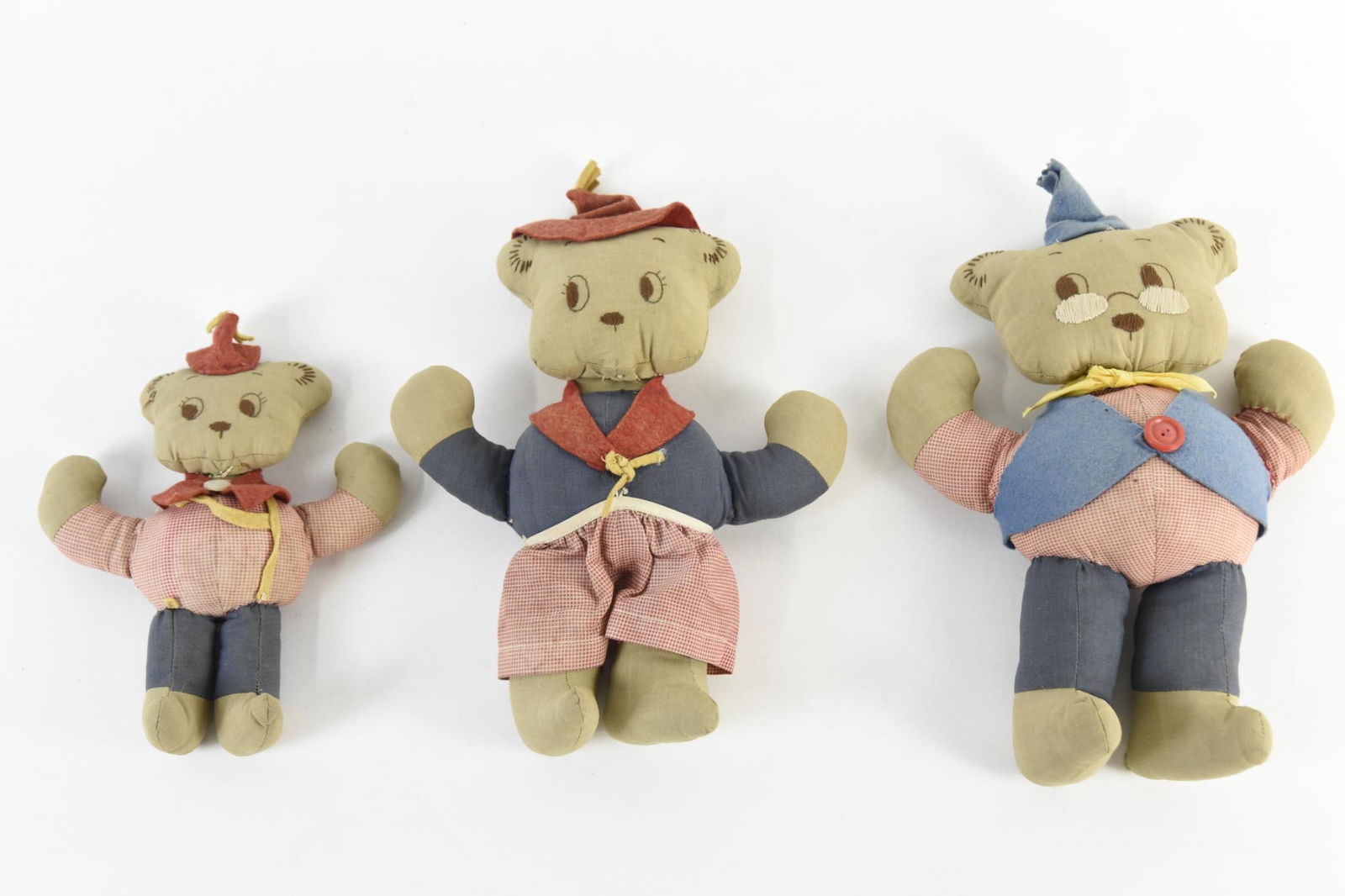 3 Vintage Cloth Teddy Bears (1 of 4)
