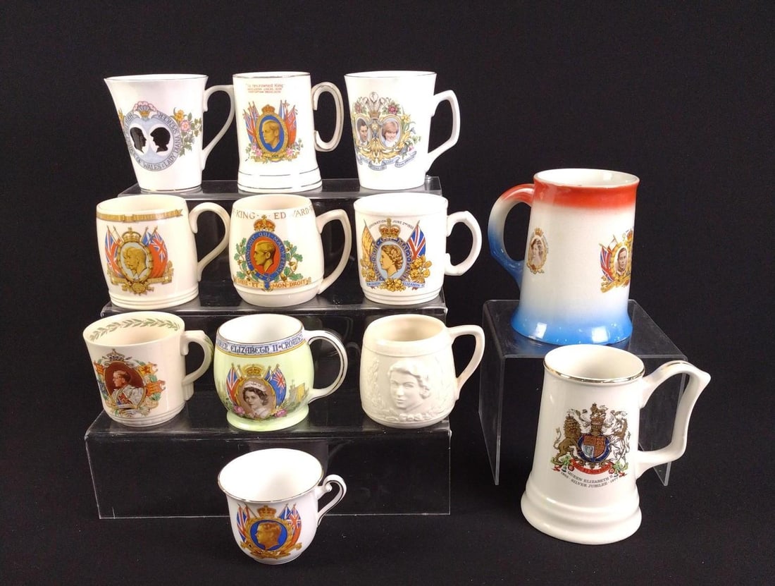 12 Royal Commemorative Mugs incl King Edward VIII (1 of 11)