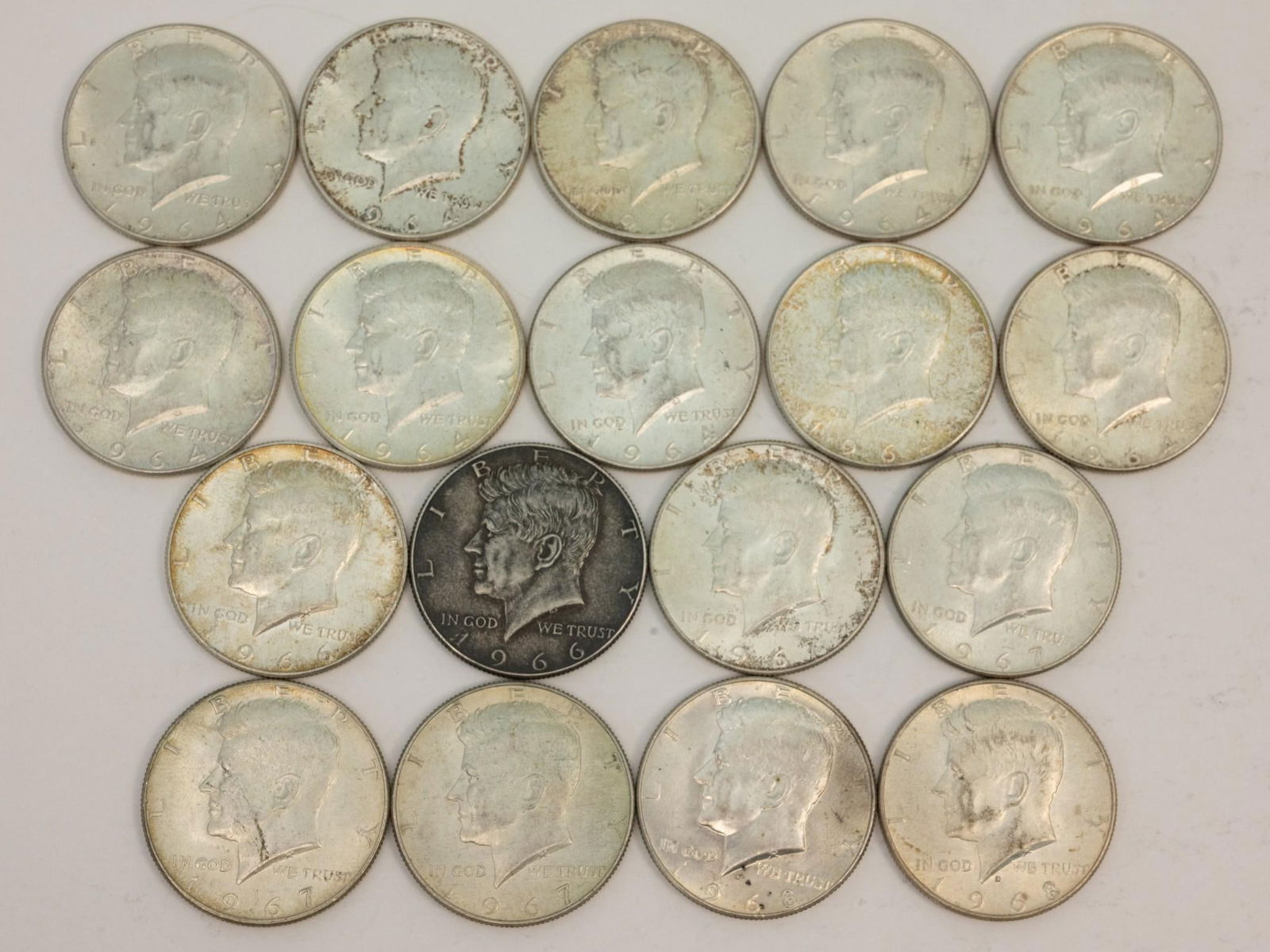 Kennedy Half Dollars Silver 90% and 40% (1 of 2)