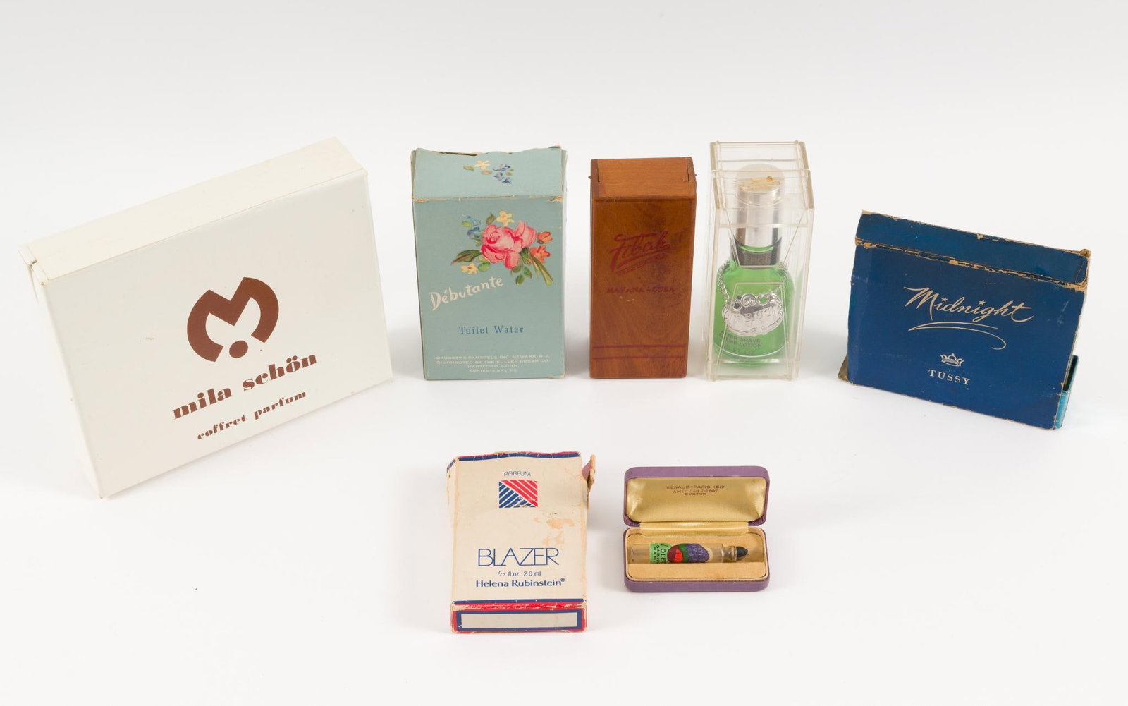 7 Bottles Perfume incl Fibah (1 of 6)