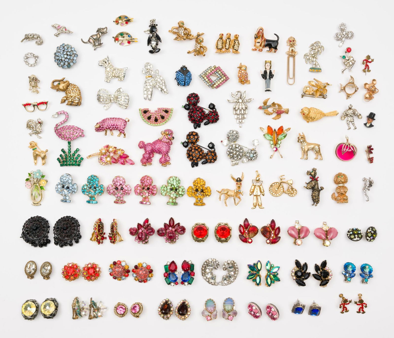 Grouping of Unsigned Costume Pins and Earrings (1 of 10)