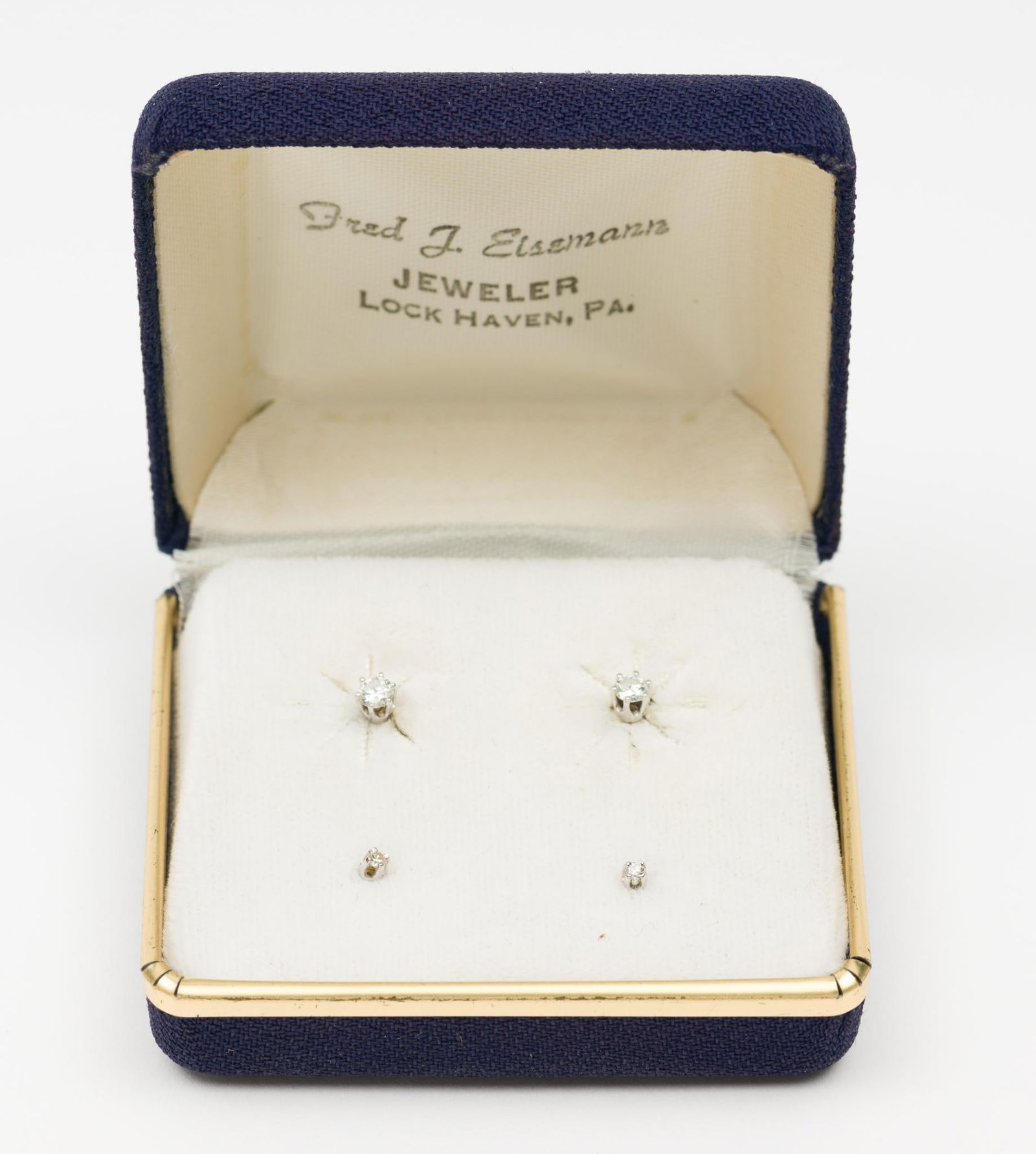 2 Pairs 14K White Gold Diamond Stud Earrings (1 of 3)