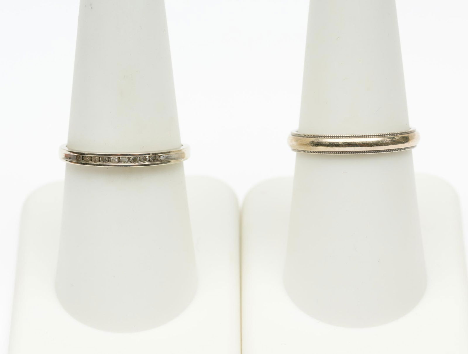 2 14K Gold Bands incl Diamond (1 of 6)