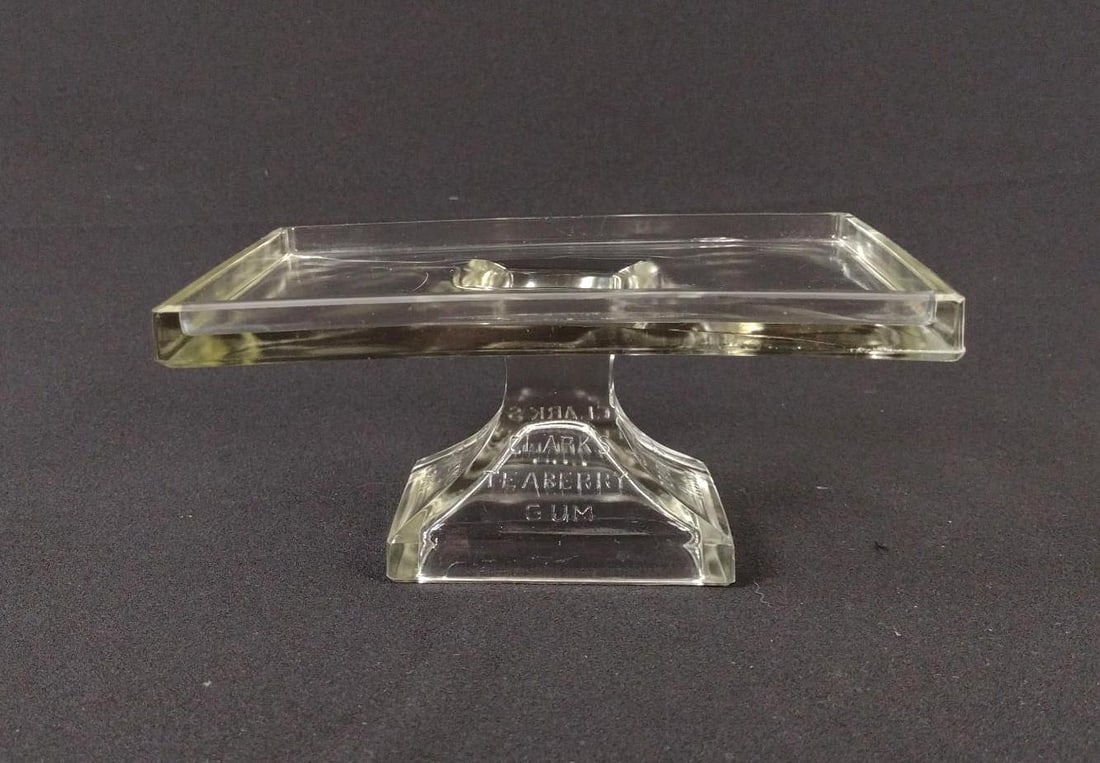 Clarks Teaberry Gum Counter Display Tray (1 of 4)