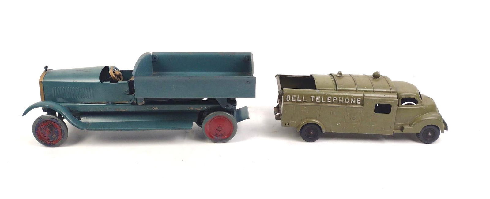 2 Toy Trucks Incl Hubley Kiddie Toy Bell Telephone Truck (1 of 9)
