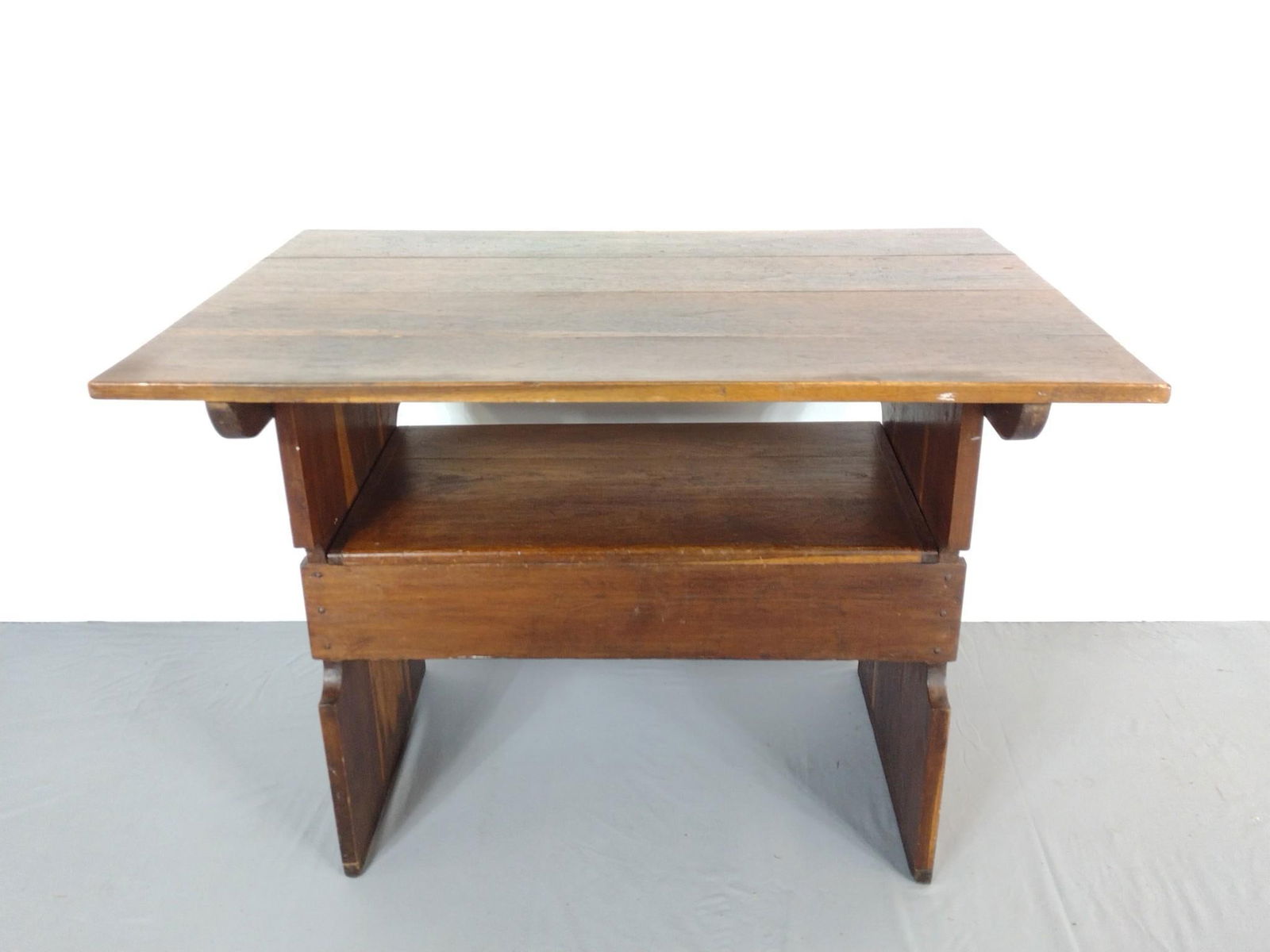 Tavern Table Lift Top with Bench (1 of 7)