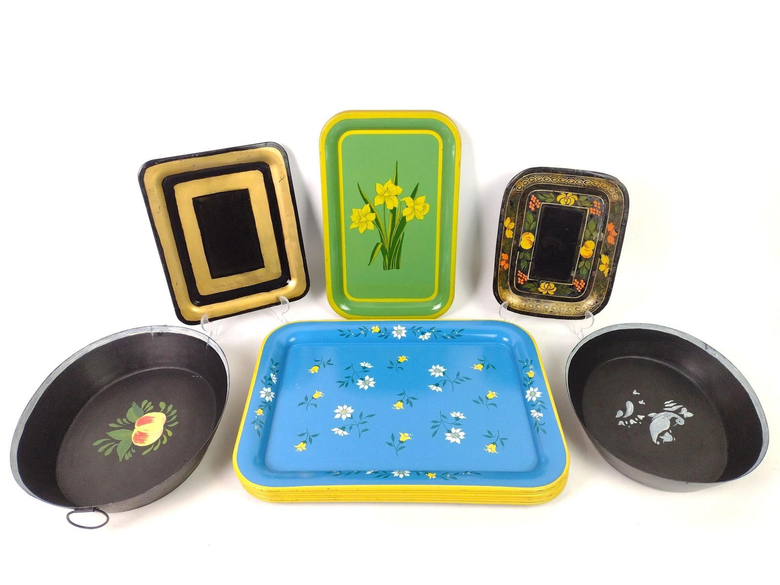 13 Vintage Trays incl Tole Painted (1 of 5)