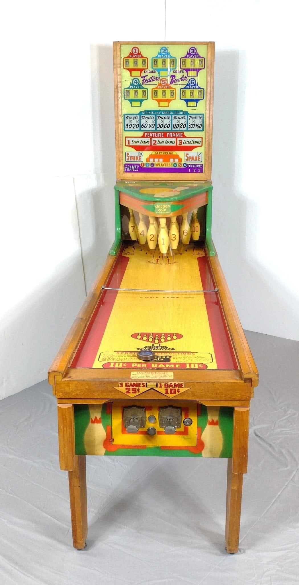 Chicago Coin Machine Co 10 Cent Bowling Arcade Game (1 of 12)