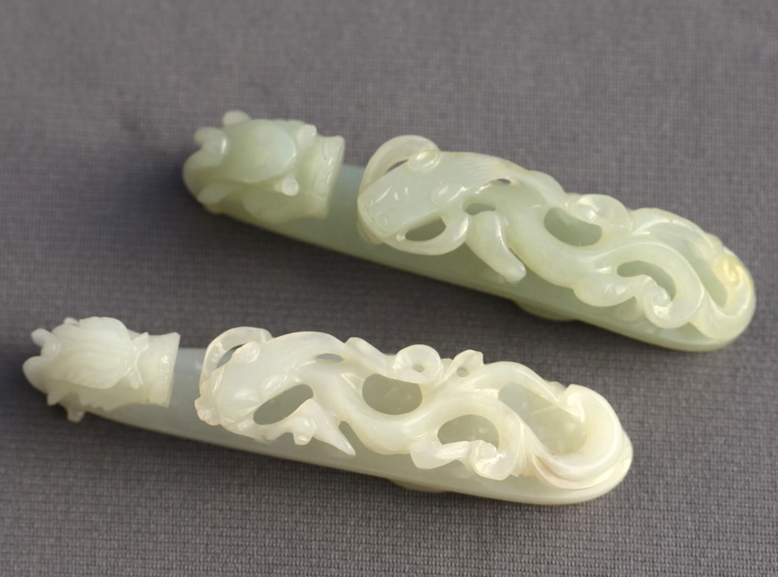 2 Qing Dynasty (1636-1912) Celadon Jade Belt Hooks (1 of 7)