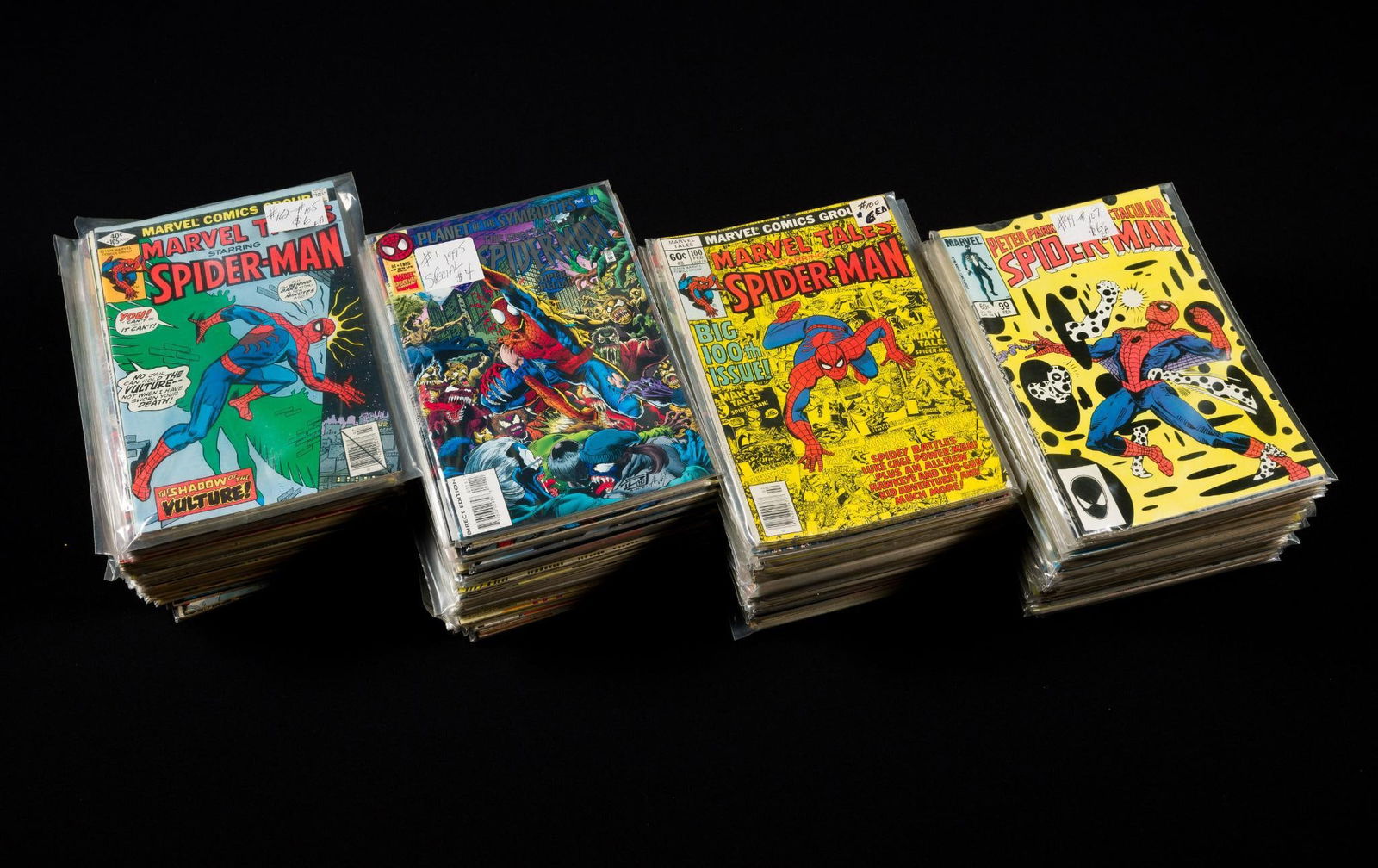 Large Lot of Spiderman Comics (1 of 2)