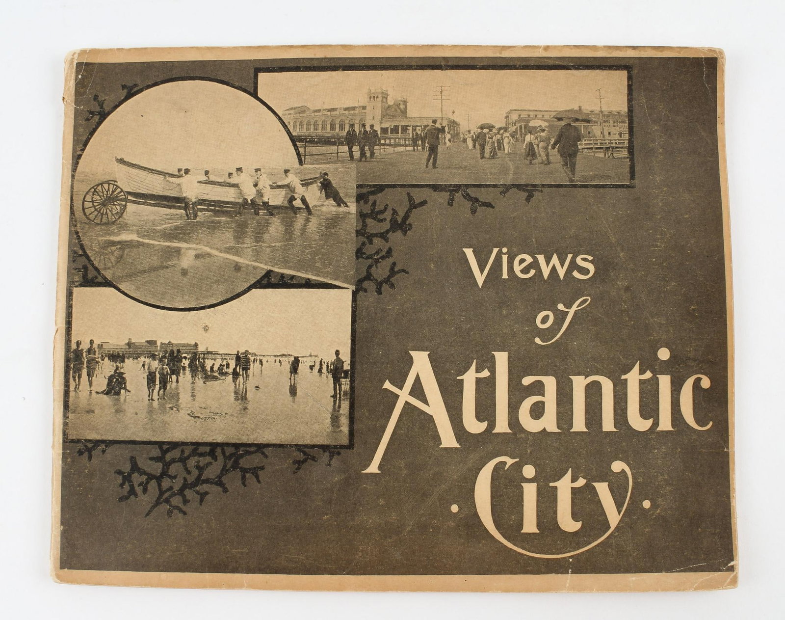L.H. Nelson Company's Views of Atlantic City: Views of Atlantic City published 1907 by L.H. Nelson Company. Photographs of Atlantic City. In good condition. MEG