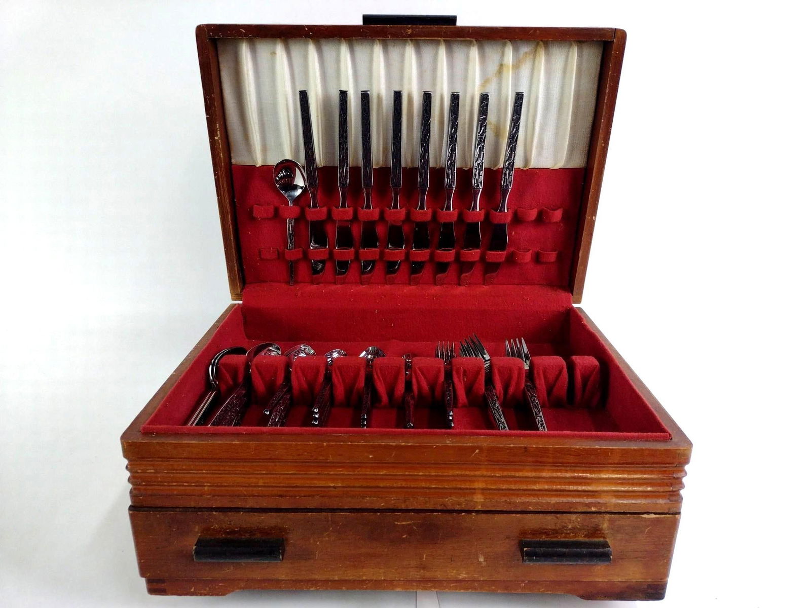 48 Pcs Riviera Stainless Steel Flatware (1 of 6)