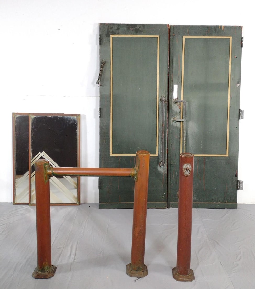 Pair Of Senate Theater Magic Door Openers, Doors, and Mirrors (Harrisburg, PA) (1 of 16)