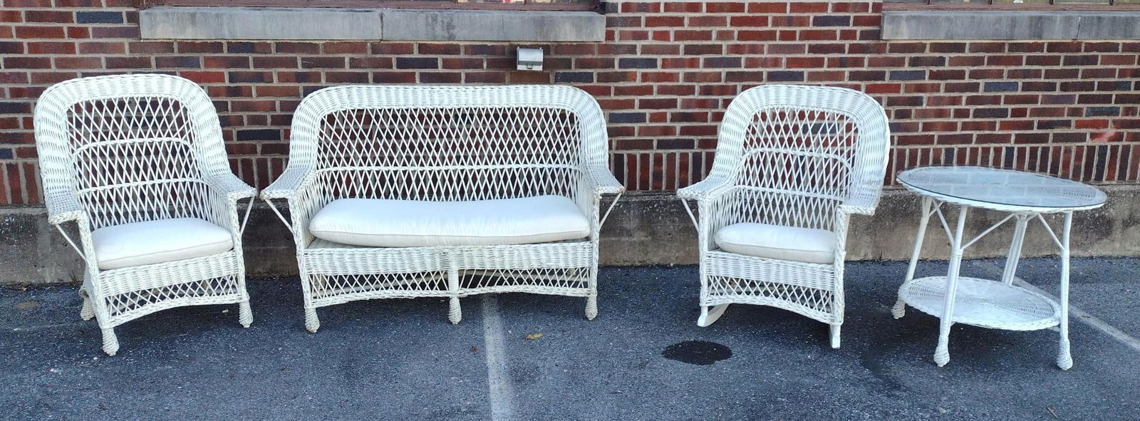 4 Pc Wicker Outdoor Set (1 of 12)