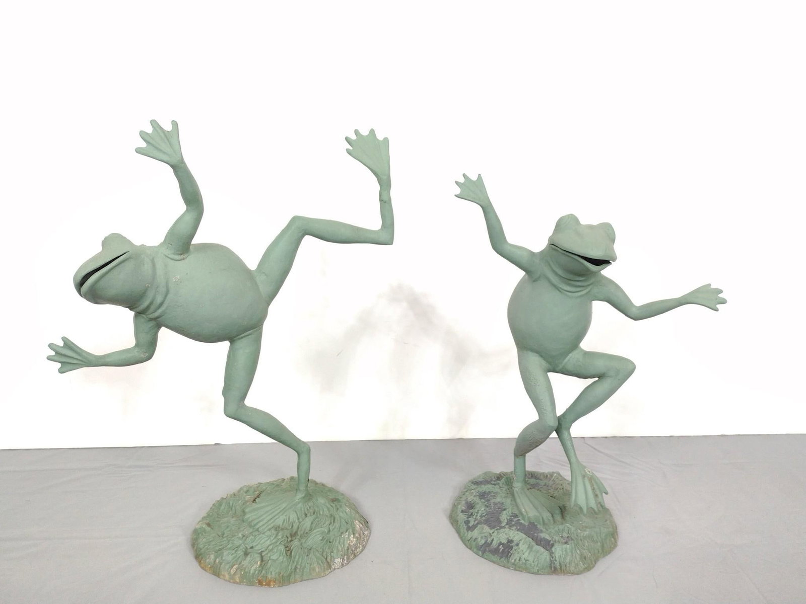 2 Metal Lawn Frogs: 15" to 18" wide X 10" deep X 21-1/2" to 24" high. MG.
