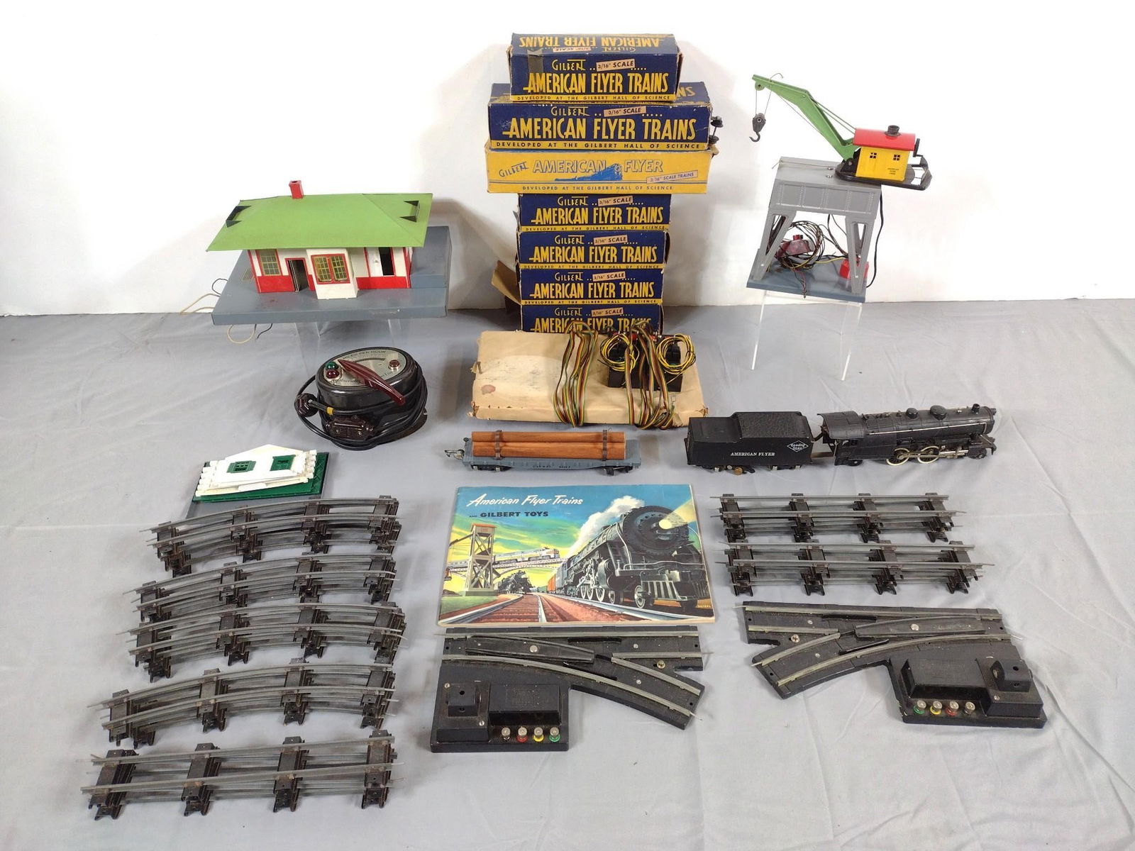 American Flyer Train Set with Accessories and Track (1 of 10)