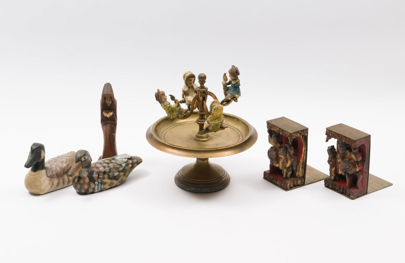 4 Figurines & Pr. Bookeneds (1 of 7)