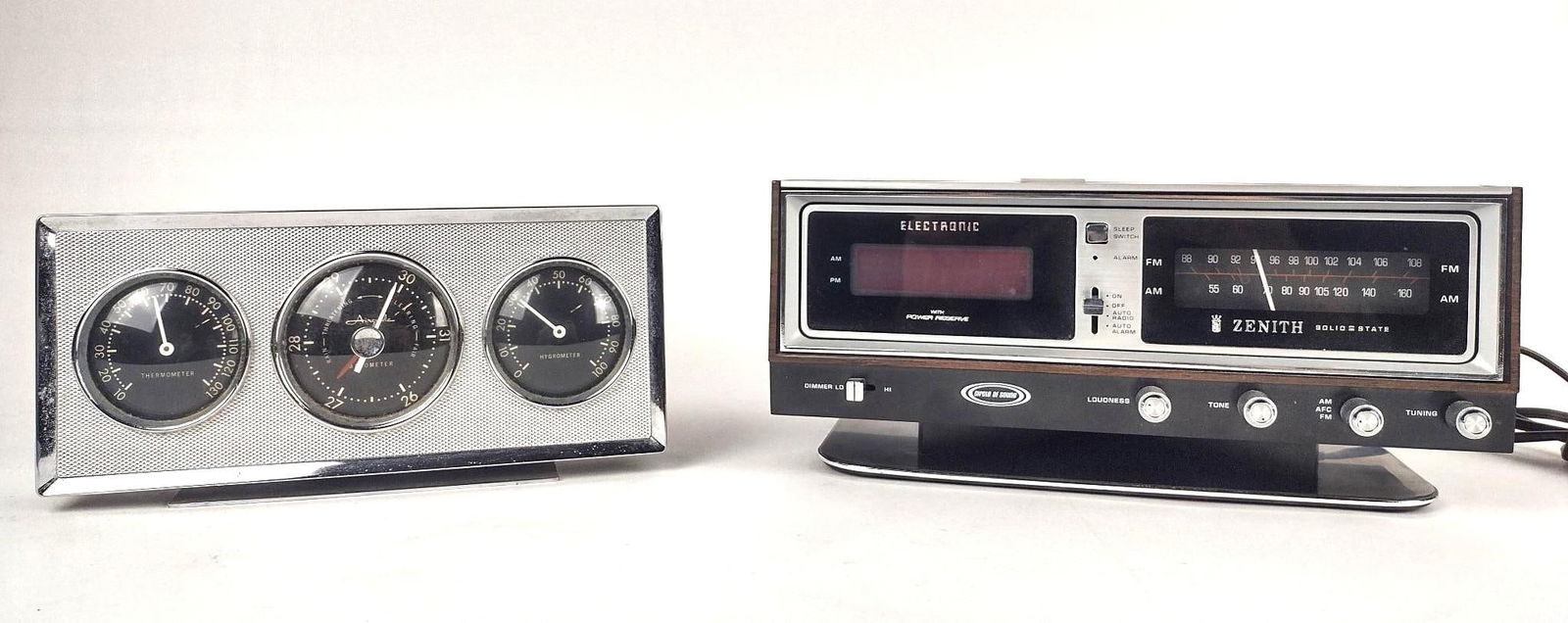 Zenith Solid State Clock Radio and Airguide Meter Cluster (1 of 4)