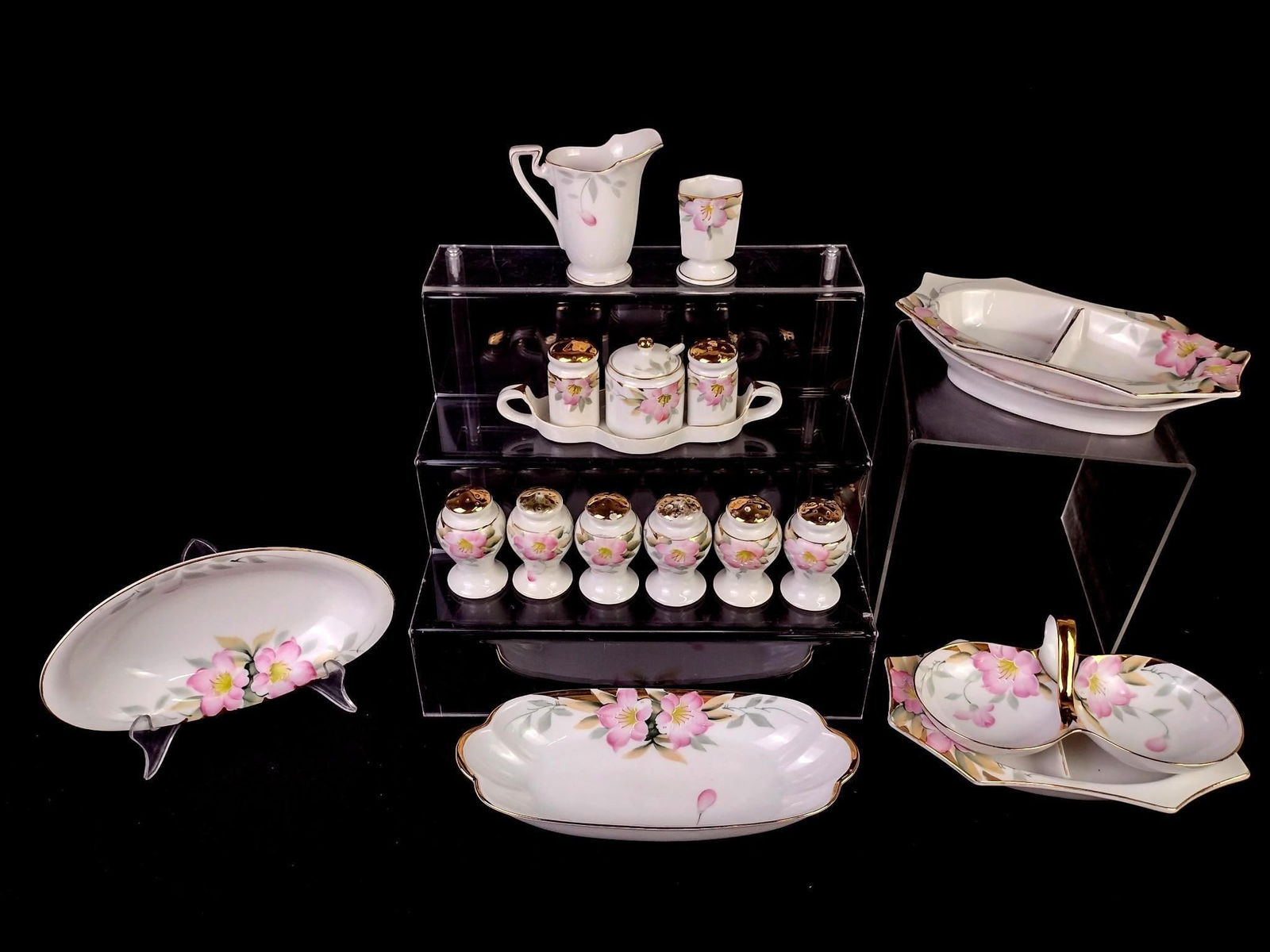 15 Pcs Noritake Azalea incl Shaker Sets (1 of 3)