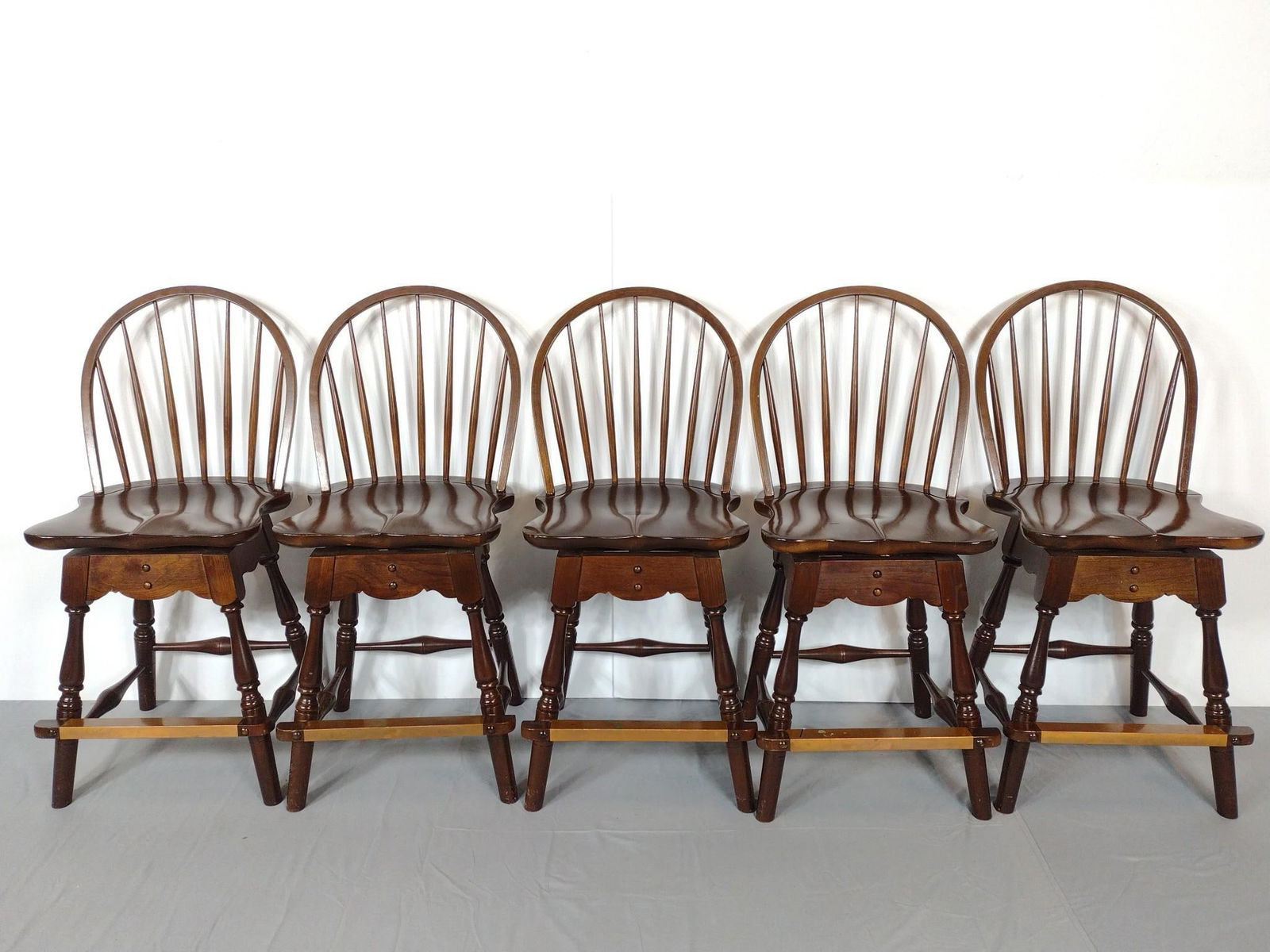 5 Frederick Duckloe for Colonial Reproduction Swivel Stools (1 of 5)