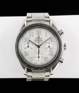 Omega Midsized Speedmaster Mother of Pearl Dial: Model 3534.70 Speedmaster 39mm Mother of Pearl dial. Watch is fitting approximately 5 1/2" wrist. Running and keeping time and the chronograph functions work. Recently serviced.