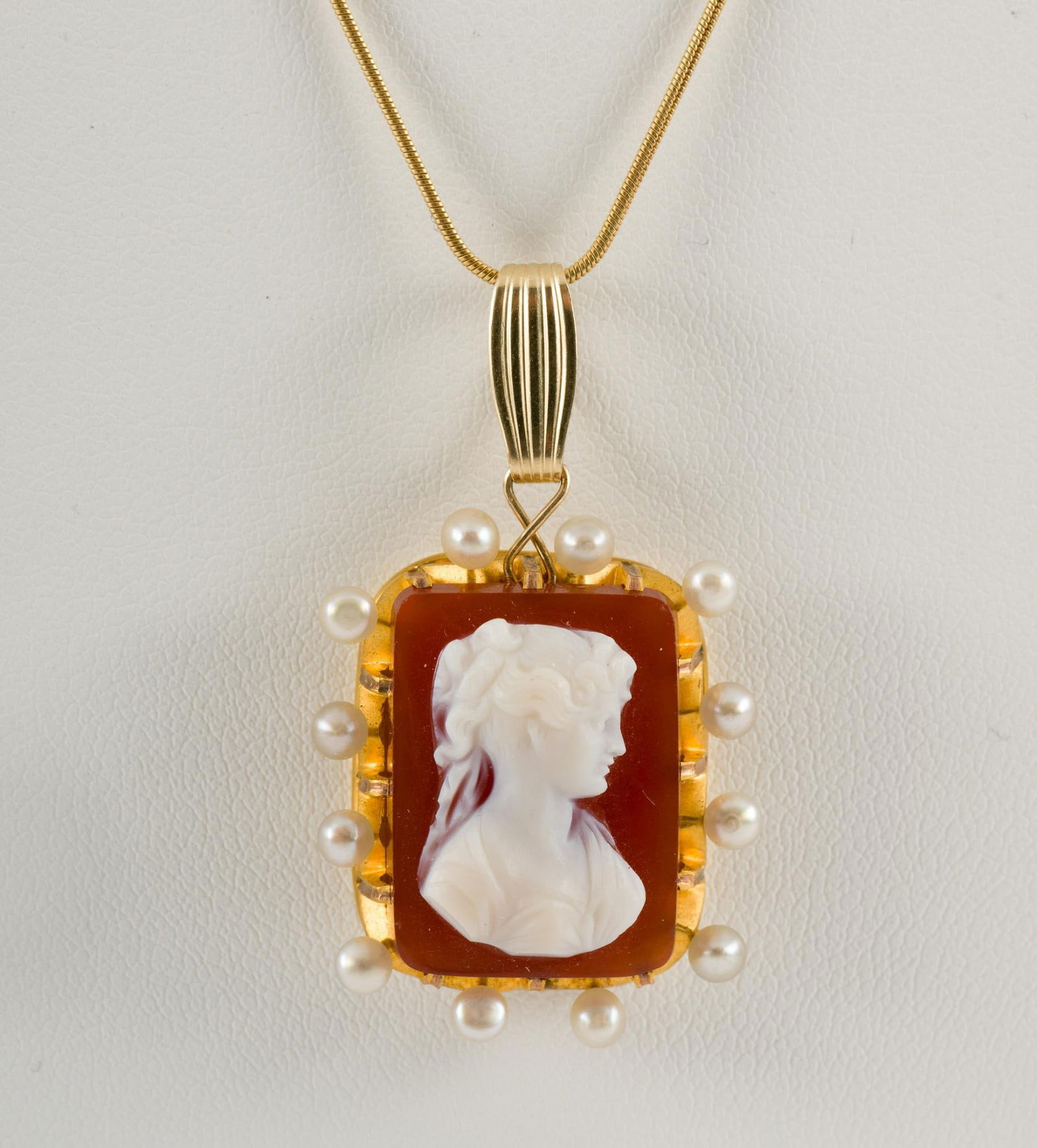 14k Gold, Pearl & Carnelian Cameo on Chain (1 of 4)