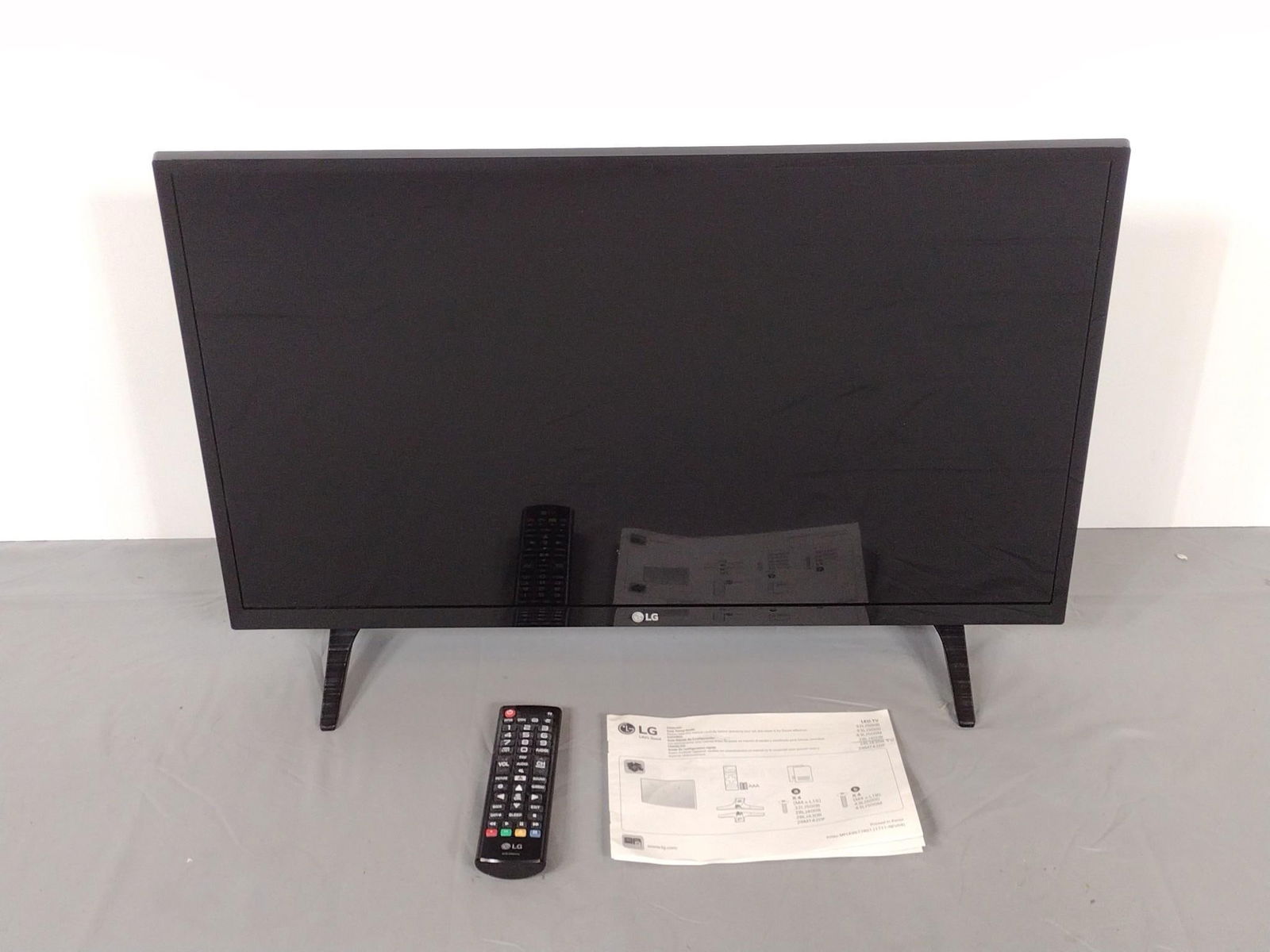 LG 28" TV (1 of 4)