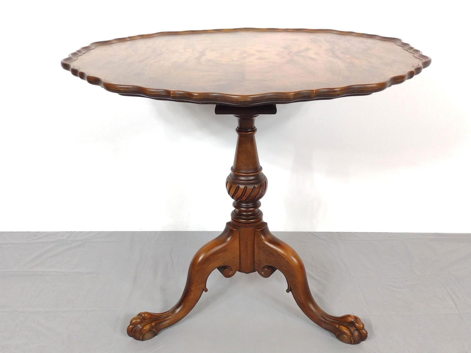 Tilt Top Pie Crust Table with Ball and Claw Feet (1 of 8)