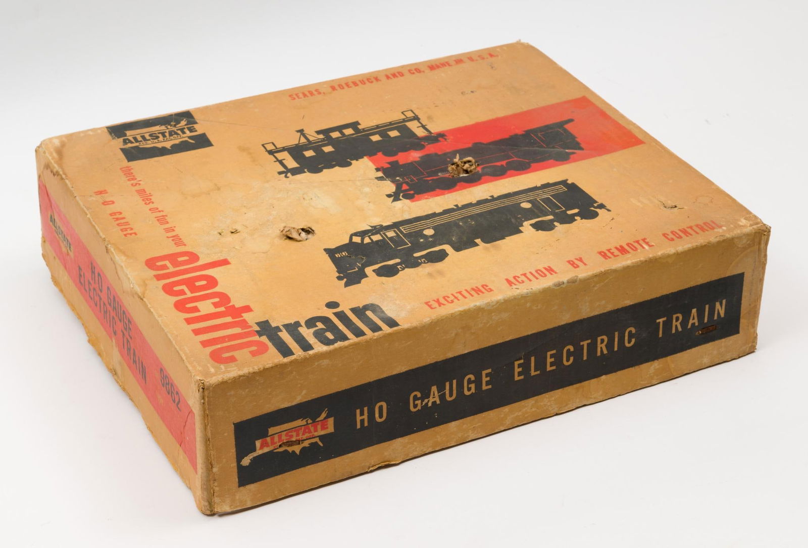 Allstate HO Gauge Electric Train Set (1 of 2)