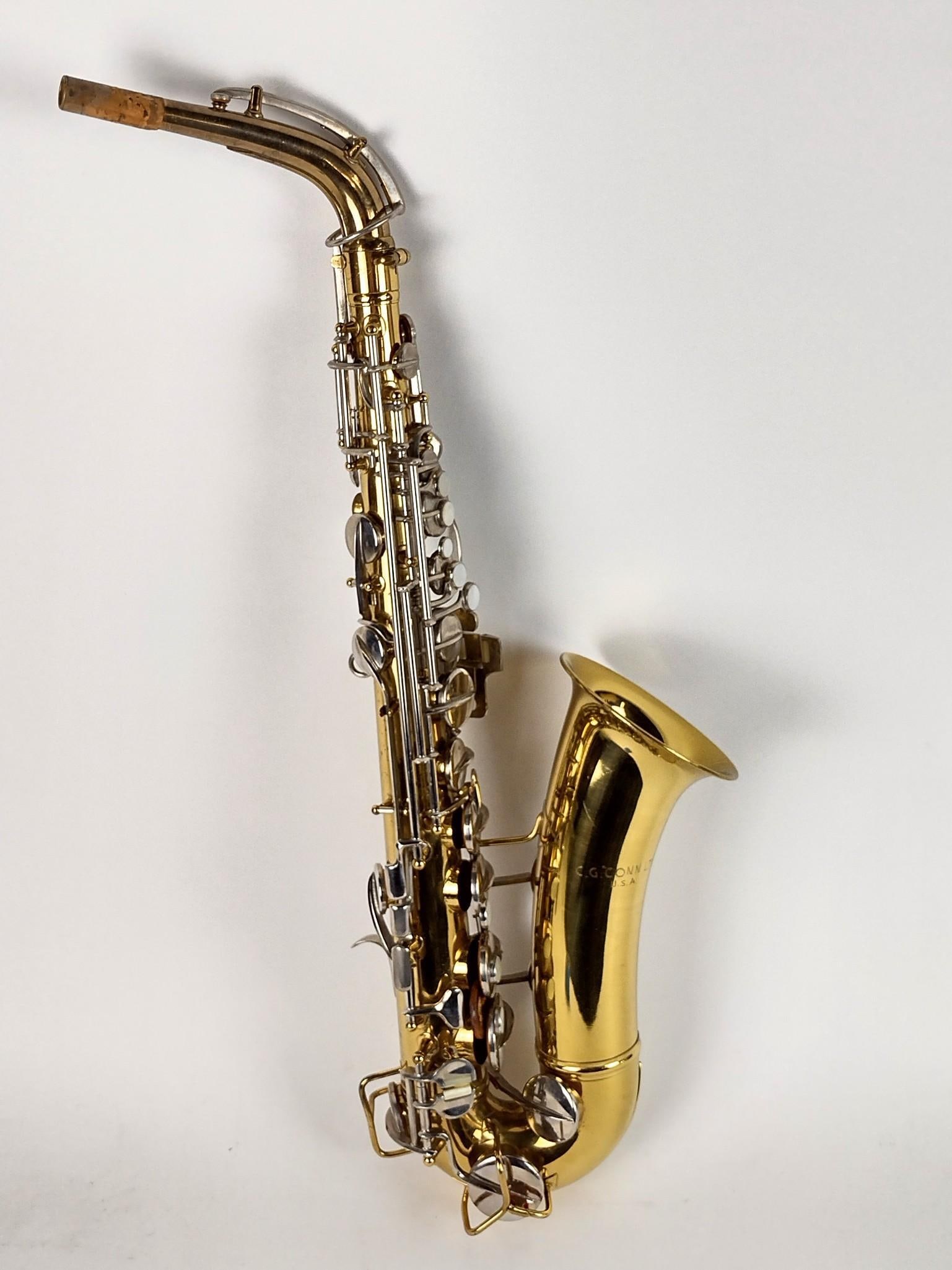 CG Conn Ltd Saxaphone (1 of 7)