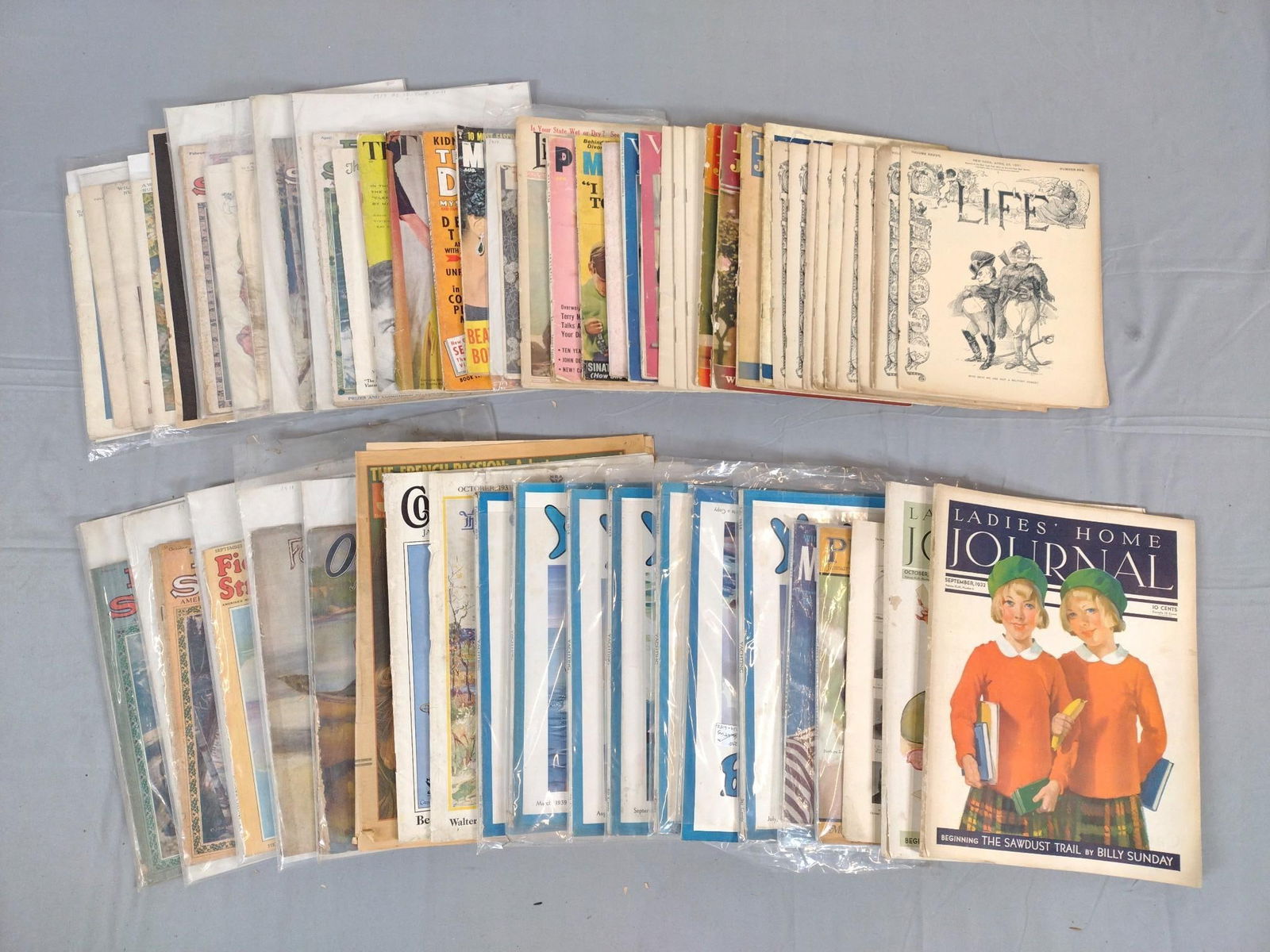 Large Collection of Vintage Magazines incl Women's Periodicals (1 of 4)