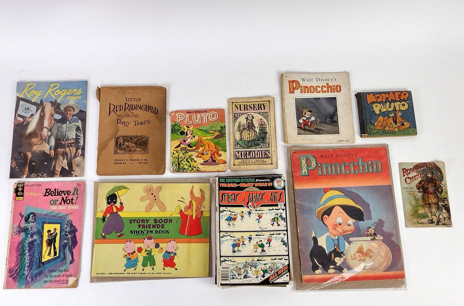 Grouping of Children's Ephemera incl Comics (1 of 2)