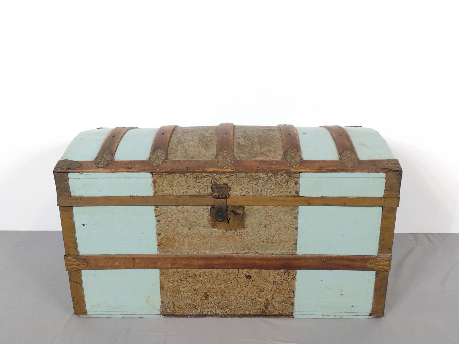 Blue Painted Trunk (1 of 6)