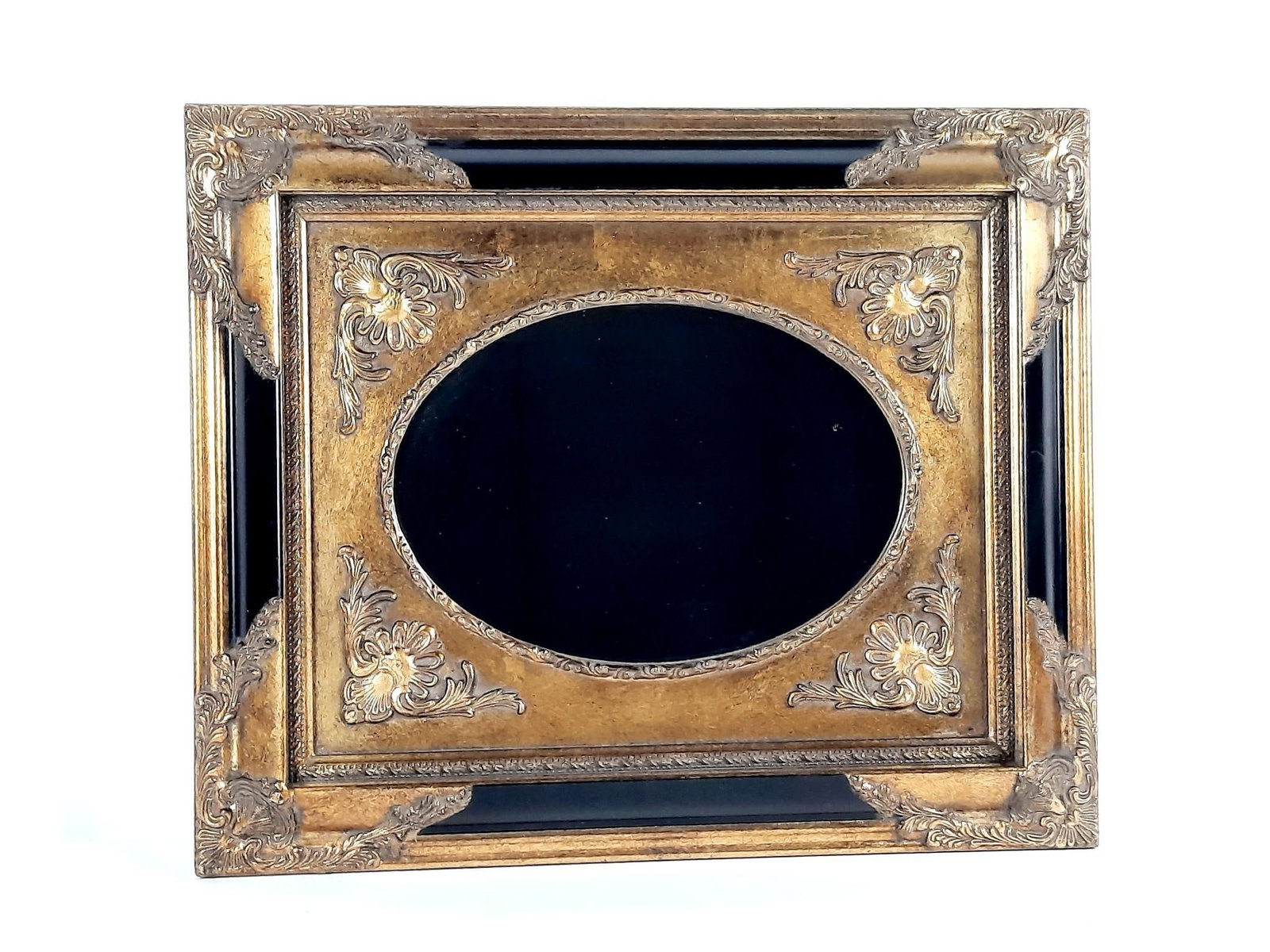 Mirror with Gilt Accents: Overall with frame 19-1/2" high x 23-1/4" wide. LR