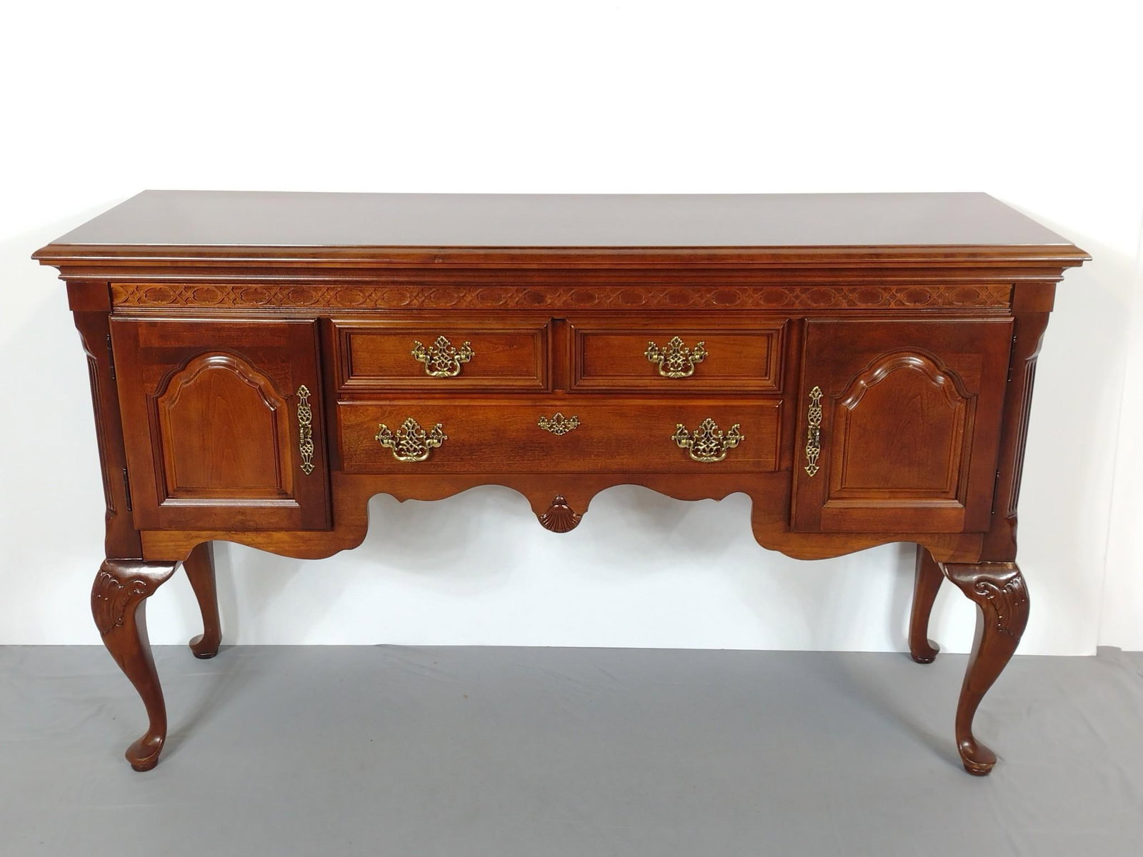 Stanley Furniture American Heritage Collection Server (1 of 6)