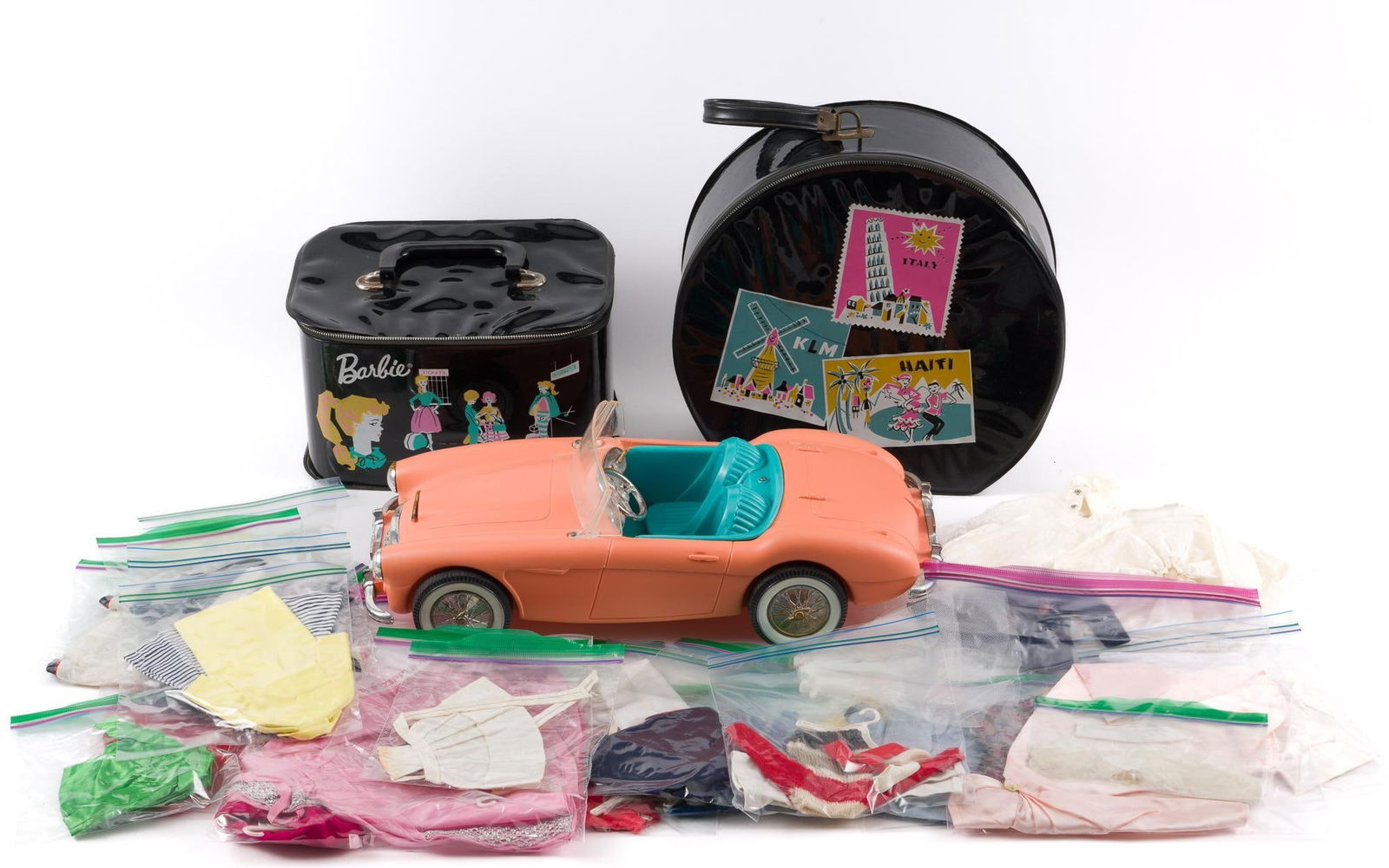 1960s Vintage Barbie Clothes & Accessories incl. 1960s Peach & Blue Convertible (1 of 10)