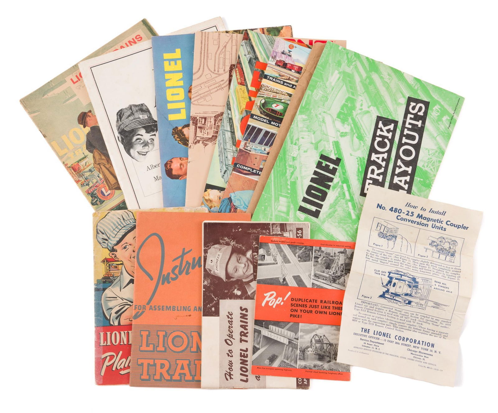 13 Assorted Lionel Catalogs, Marketing Materials, and Manuals (1 of 6)