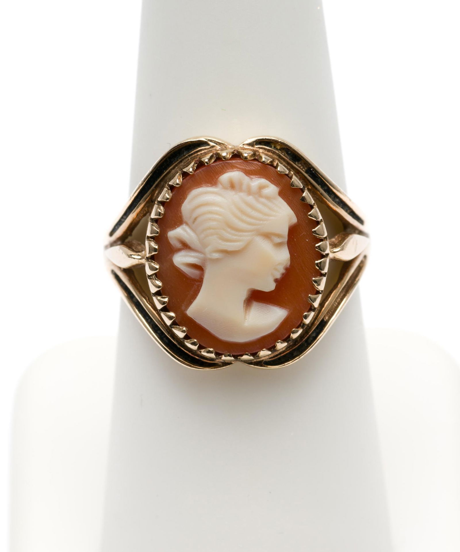 10k Gold Cameo Ring (1 of 3)