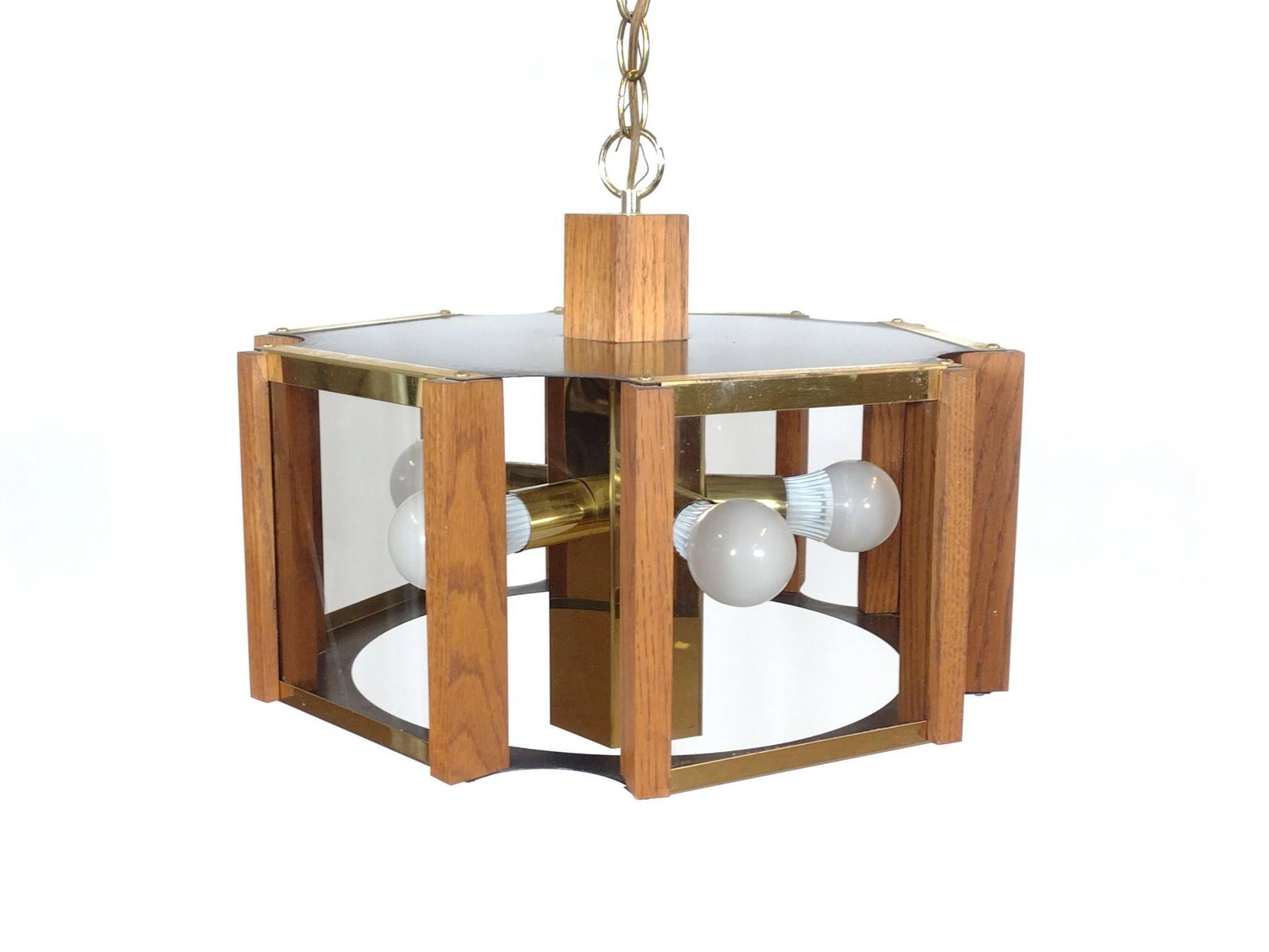 Mid Century Modern Brass/Glass Hanging Light: NOT ELIGIBLE FOR IN-HOUSE SHIPPING. 18-1/2" wide X 18-1/2" deep x 20" high. Working. MG.