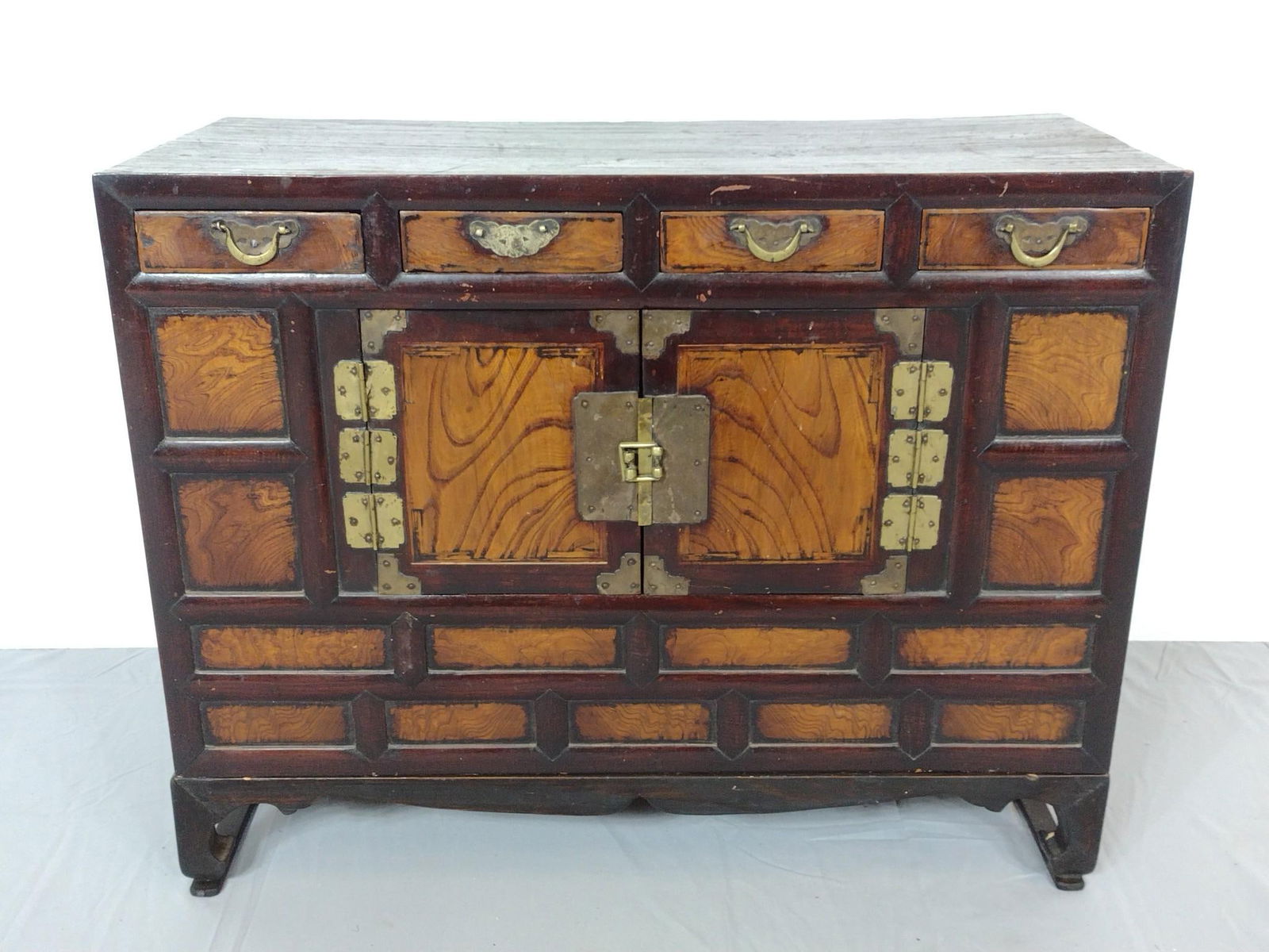 Low Asian Morijang Chest (1 of 5)