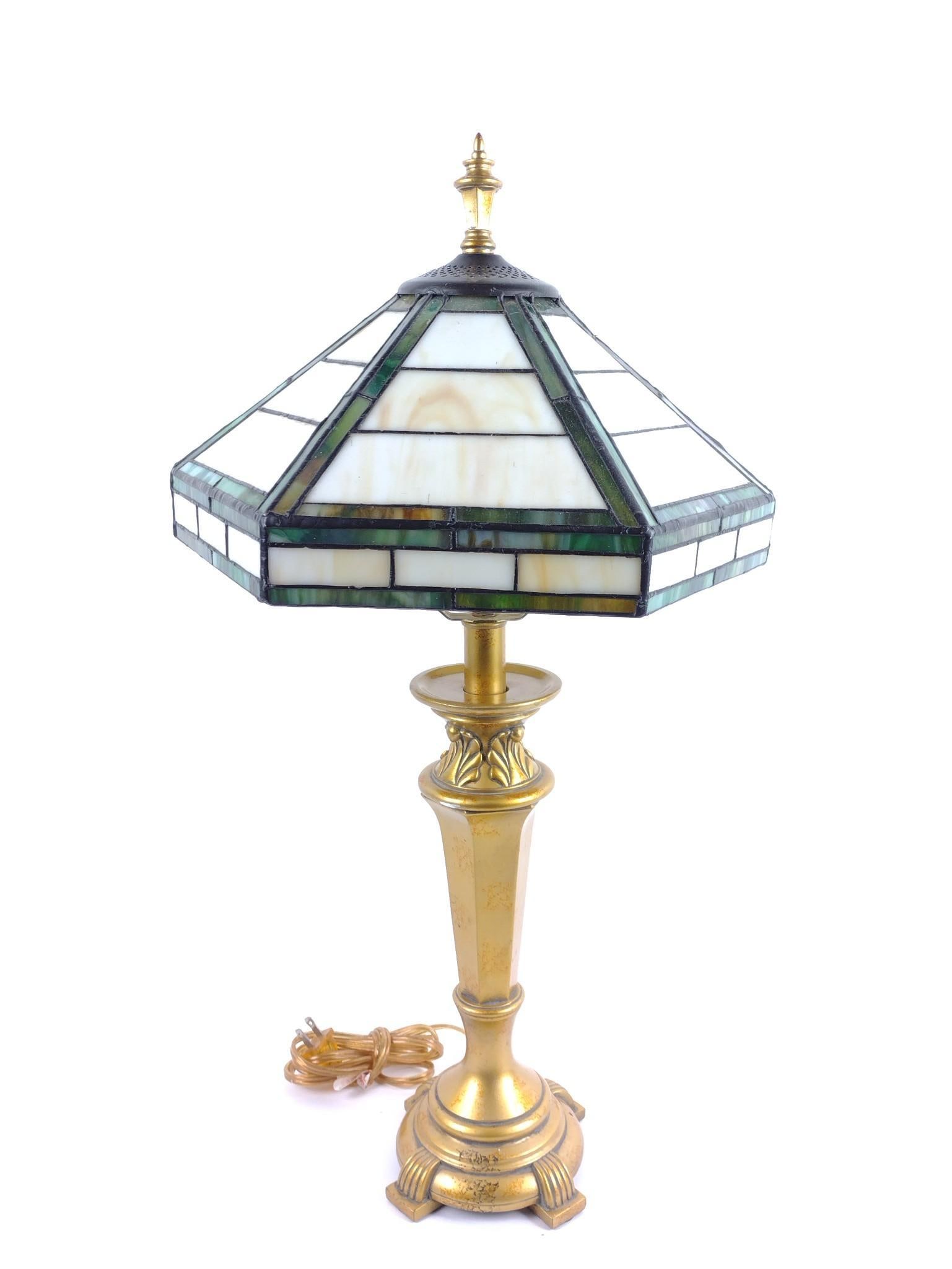 Tiffany Style Table Lamp (1 of 3)