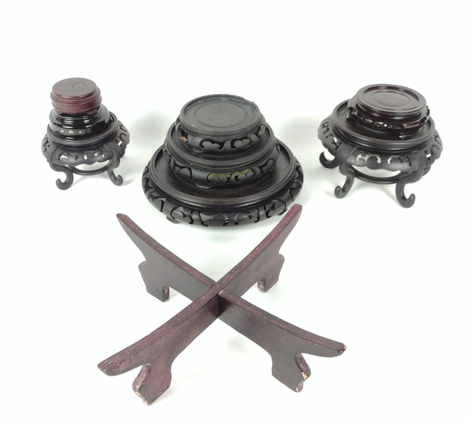 9 Asian Vase Stands (1 of 4)