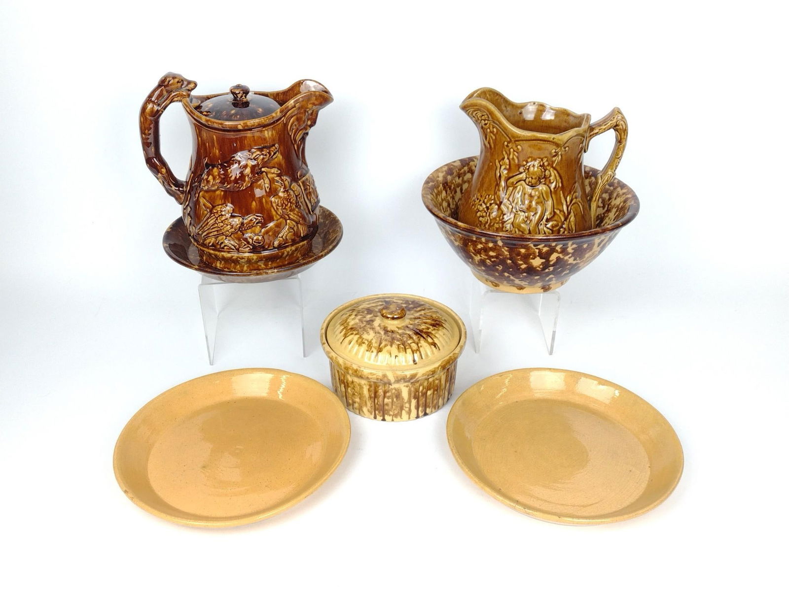 7 Pcs Bennington Pottery Incl Pitchers (1 of 8)