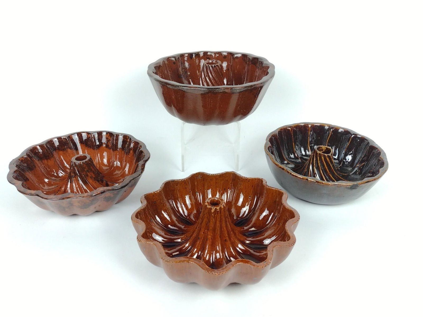 4 Redware Bundt Molds (1 of 2)