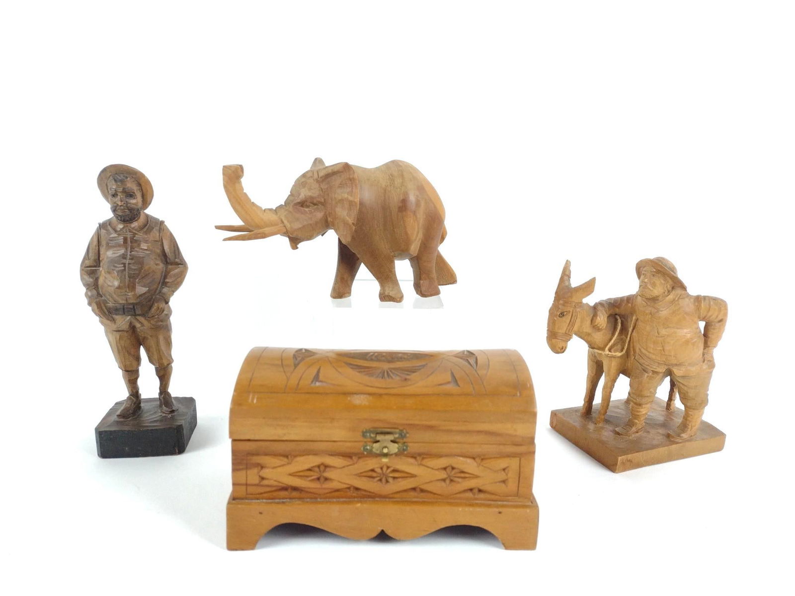 4 Wood Carvings Incl Spanish (1 of 11)